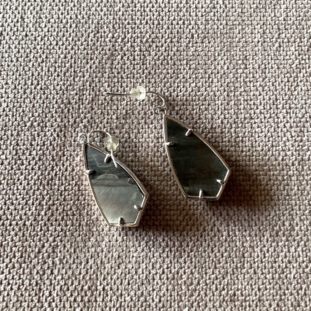 Kendra Scott Camry Drop Earrings - Picture 2 of 4